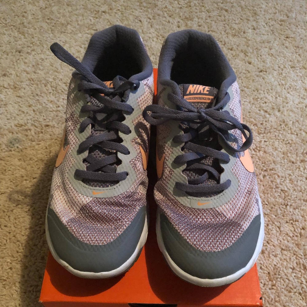 Nike Flex Experience RN4 Women’s Size 7.5